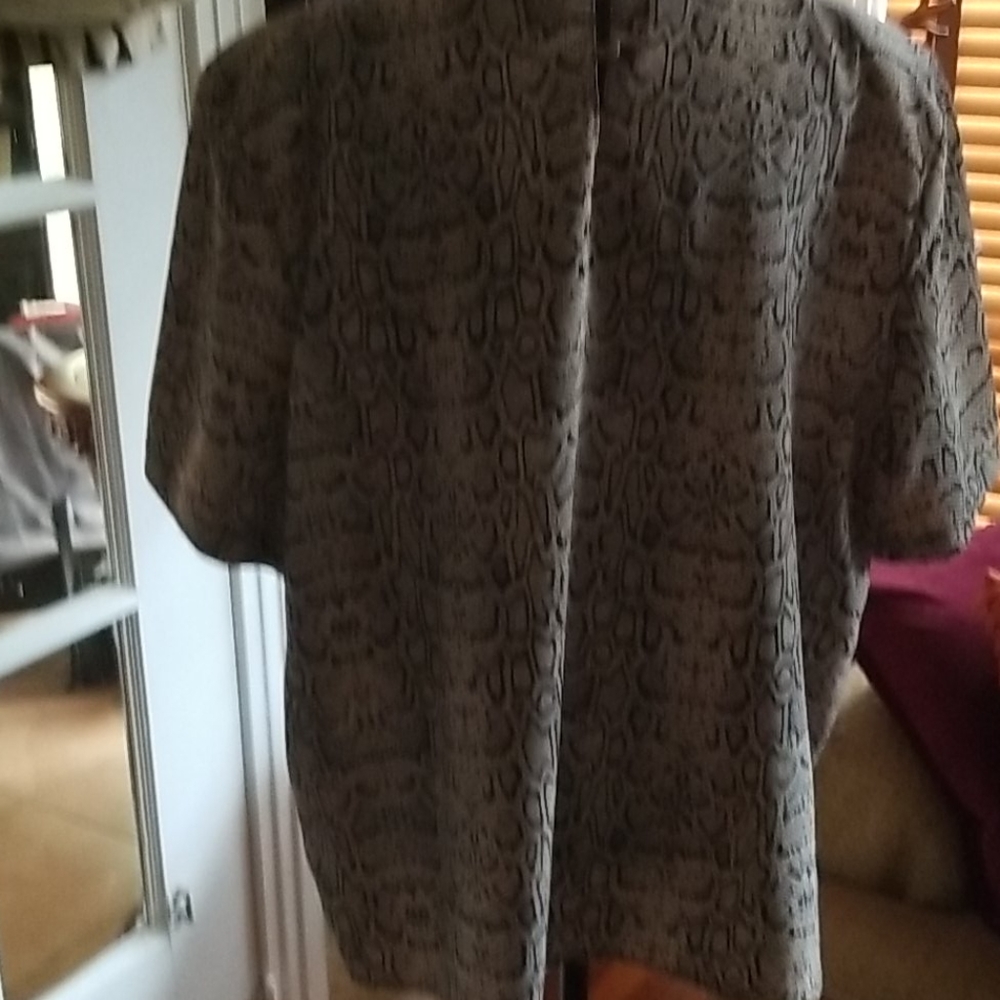 Blouse - Picture 3 of 4